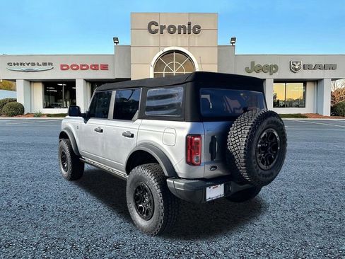 Used 2022 Ford Bronco Black Diamond image 5