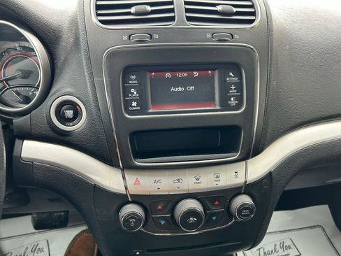 Used 2017 Dodge Journey SE FWD image 22