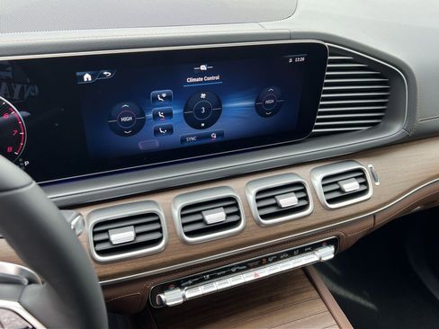 New 2026 Mercedes-Benz GLE 450 4MATIC Coupe image 19