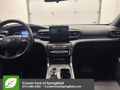 Used 2020 Ford Explorer XLT w/ Equipment Group 202A image 15