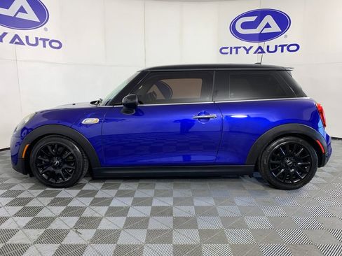 Used 2019 MINI Cooper S w/ Premium Package FWD image 6
