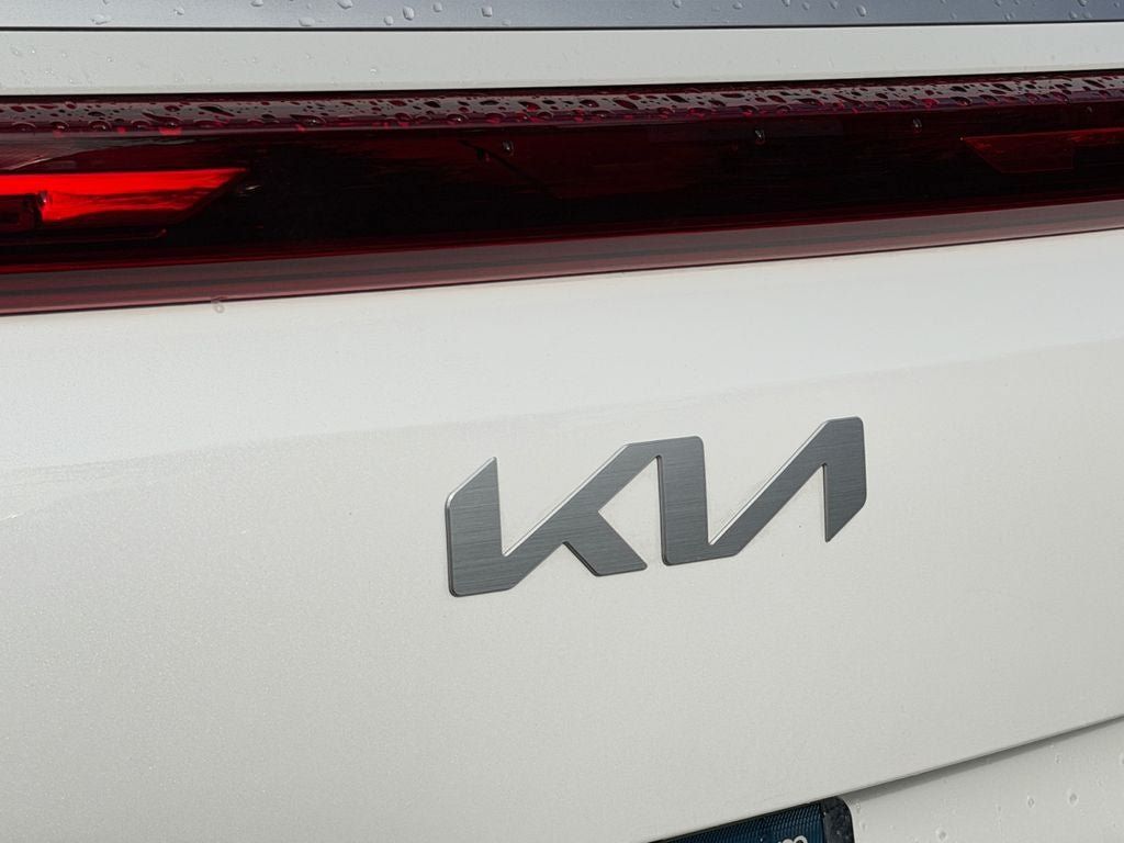 Used 2026 Kia Carnival FWD image 35