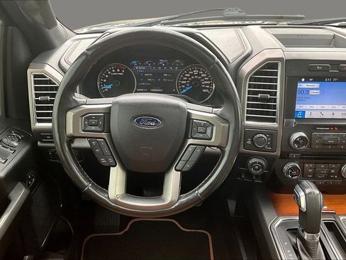 Used 2016 Ford F150 Limited image 2