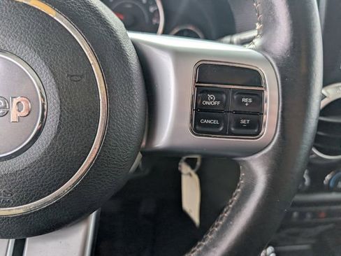 Used 2013 Jeep Wrangler Unlimited Sport image 13