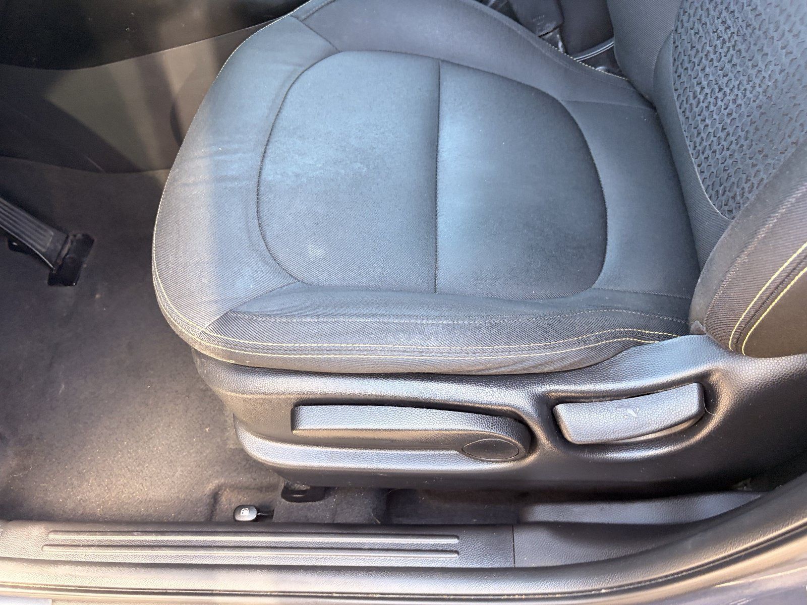 Used 2015 Kia Soul + FWD image 19