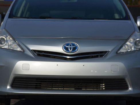 Used 2013 Toyota Prius V Three image 35