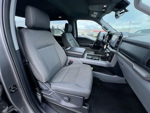 Used 2024 Ford F150 XLT w/ Mobile Office Package image 28