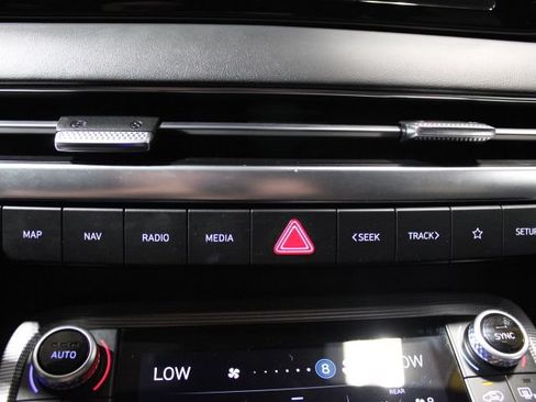 Used 2024 Hyundai Palisade Calligraphy AWD/4WD image 38