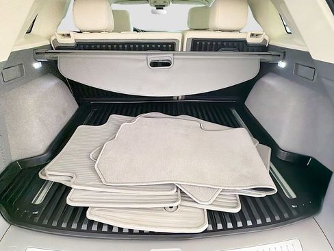 Used 2023 Cadillac XT5 Premium Luxury image 27