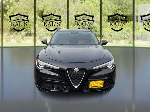 Used 2019 Alfa Romeo Stelvio Sport w/ Quick Order Package 22J Sport image 2