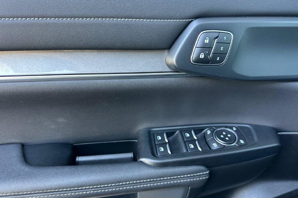 Used 2024 Ford Ranger Lariat AWD/4WD image 11