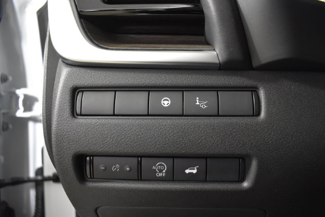 Certified 2026 Nissan Rogue Platinum w/ Platinum Premium Package AWD/4WD image 14