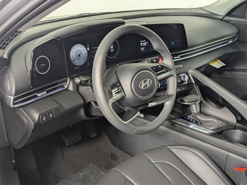 New 2026 Hyundai Elantra Limited image 11