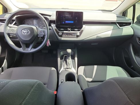 Used 2025 Toyota Corolla LE FWD image 15