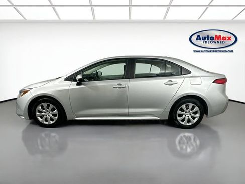 Used 2024 Toyota Corolla LE FWD image 8
