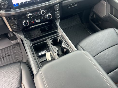 Used 2026 Ford F250 Lariat w/ Lariat Premium Package image 21