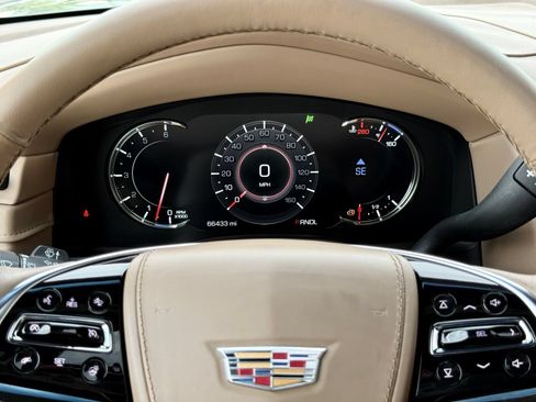 Used 2018 Cadillac Escalade ESV Platinum AWD/4WD image 39