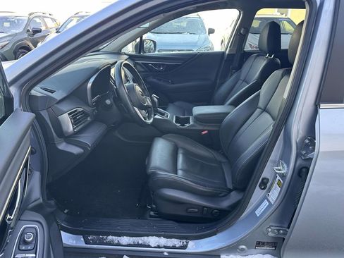 Used 2022 Subaru Outback Limited image 15