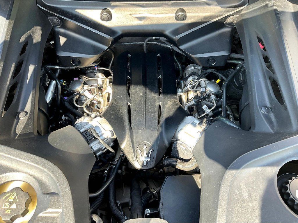 Used 2022 Maserati MC20 Coupe RWD image 26