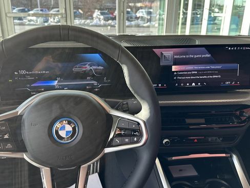 Certified 2025 BMW i4 xDrive40i w/ M Sport Package image 22