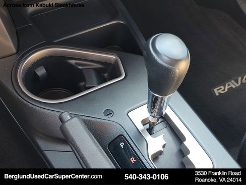 Used 2017 Toyota RAV4 XLE image 26