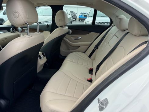 Used 2021 Mercedes-Benz C 300 4MATIC Sedan w/ Premium Package image 10