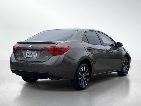 Used 2019 Toyota Corolla SE w/ Carpet Mat Package (TMS) FWD image 8