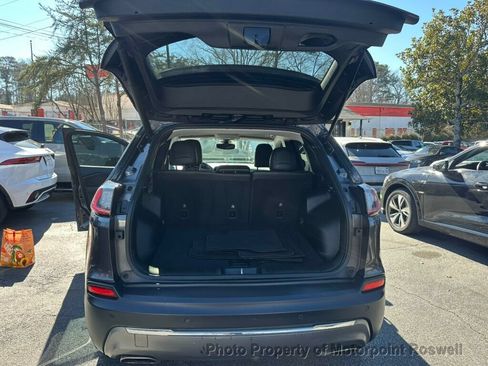 Used 2019 Jeep Cherokee Limited AWD/4WD image 22