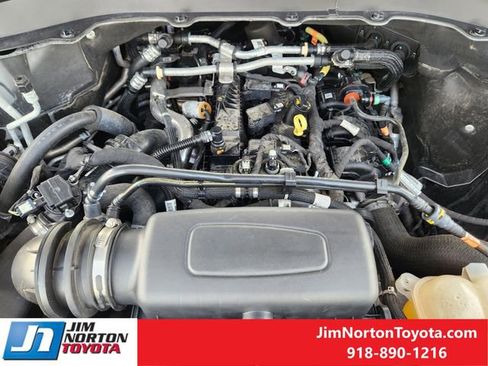 Used 2023 Ford Explorer XLT w/ Equipment Group 202A AWD/4WD image 33