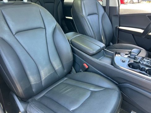 Used 2019 Audi Q7 3.0T Premium Plus AWD/4WD image 11