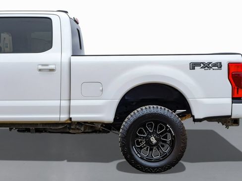 Used 2020 Ford F250 Lariat AWD/4WD image 11