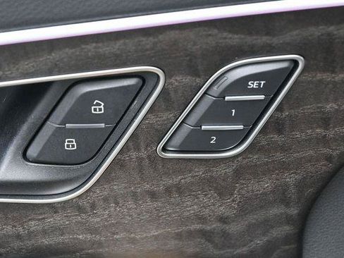 Used 2025 Audi Q7 2.0T Premium Plus AWD/4WD image 14