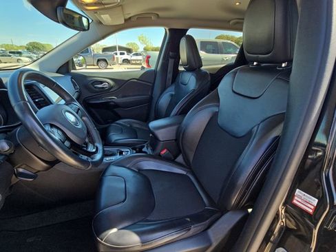 Used 2020 Jeep Cherokee Latitude Plus image 15