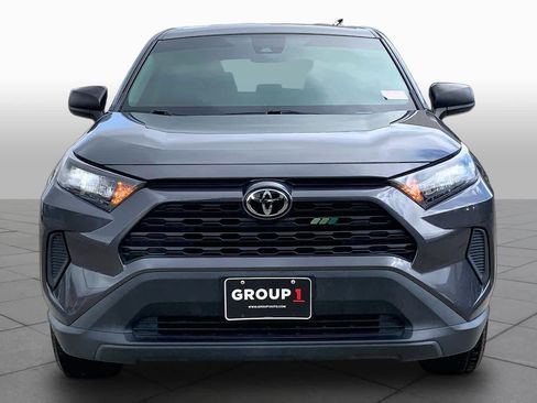 Used 2022 Toyota RAV4 LE FWD image 4