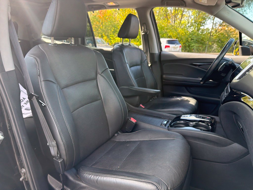 Used 2017 Honda Pilot Elite image 49