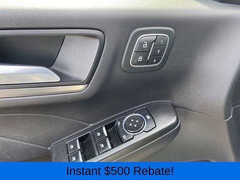 Used 2022 Ford Escape Titanium image 17