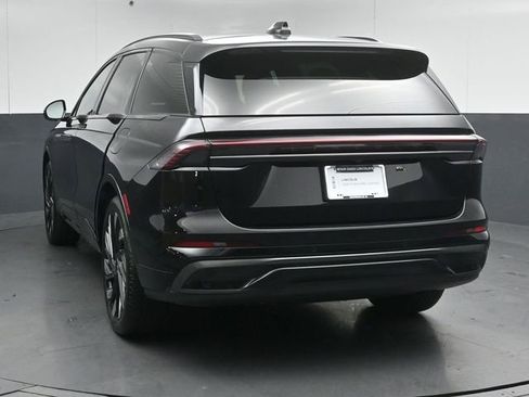 Certified 2025 Lincoln Nautilus Reserve AWD/4WD image 6