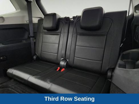 Used 2018 Volkswagen Tiguan SE FWD image 24