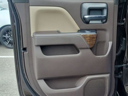 Used 2018 Chevrolet Silverado 1500 LT w/ All Star Edition image 14