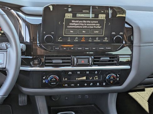 New 2025 Nissan Pathfinder Platinum w/ Black Appearance Package image 11