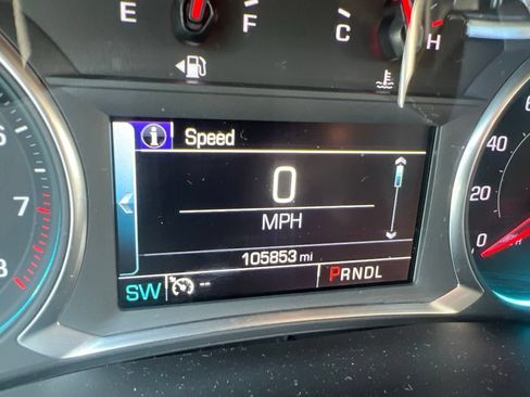 Used 2019 Chevrolet Traverse LT FWD image 18