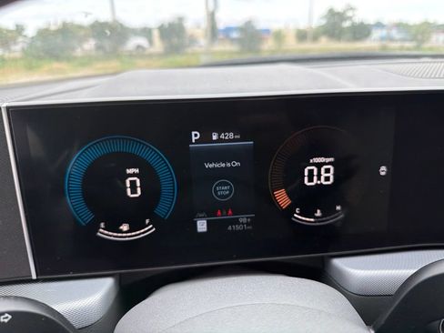 Used 2025 Hyundai Sonata SEL FWD image 4