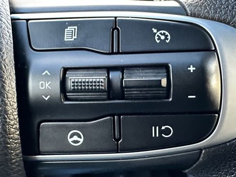 Used 2023 Kia K5 LXS image 19