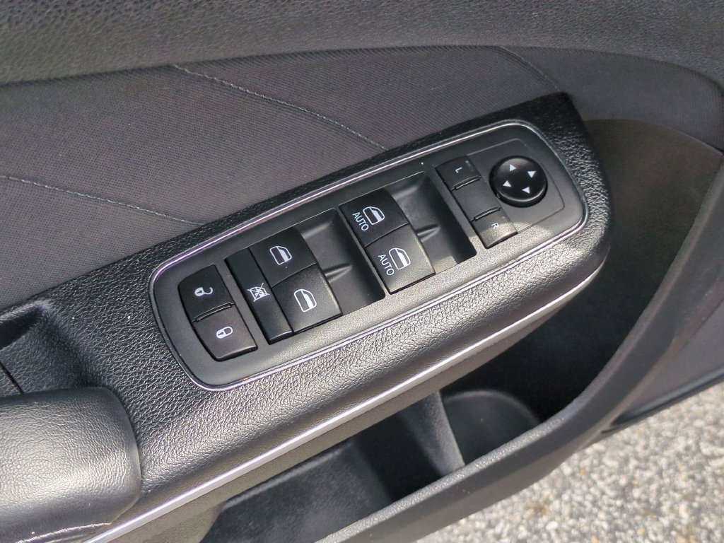 Used 2020 Dodge Charger R/T w/ Navigation & Travel Group RWD image 14