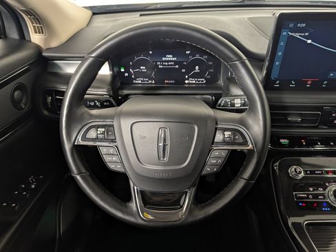 Used 2023 Lincoln Nautilus Reserve w/ Monochromatic Package AWD/4WD image 17