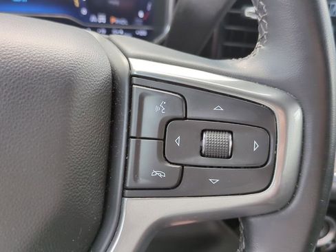 Used 2023 Chevrolet Silverado 1500 LT AWD/4WD image 21