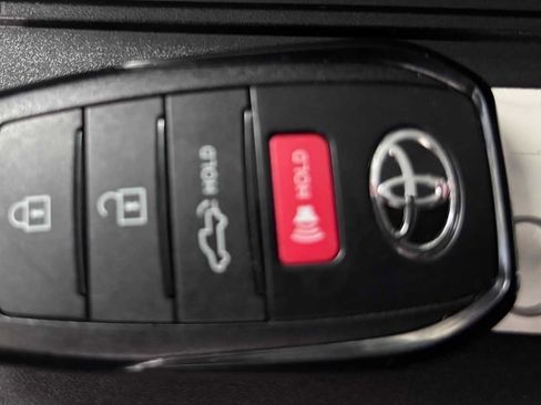Used 2024 Toyota Tundra SR5 w/ SR5 Convenience Package AWD/4WD image 28