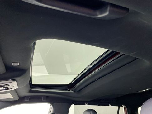 Used 2021 Toyota Highlander XSE image 10