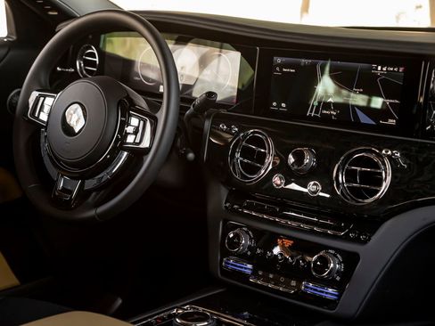 Certified 2026 Rolls-Royce Ghost AWD/4WD image 15