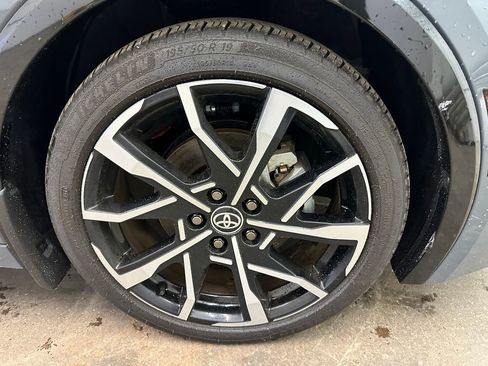 Used 2024 Toyota Prius Prime FWD image 38